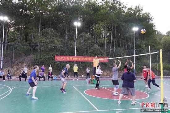 图为气排球友谊赛现场。 广西农机中心供图