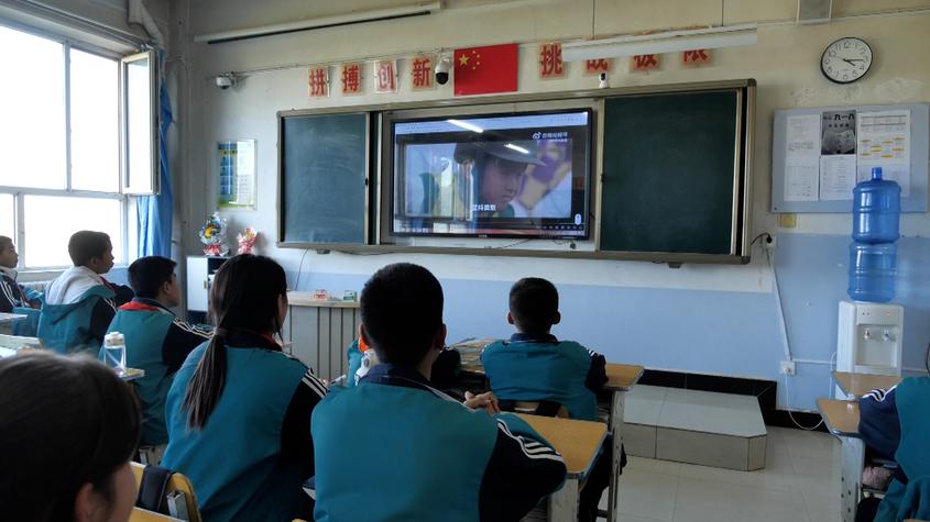 電影《小馬鞭》在沙雅縣各中小學熱映