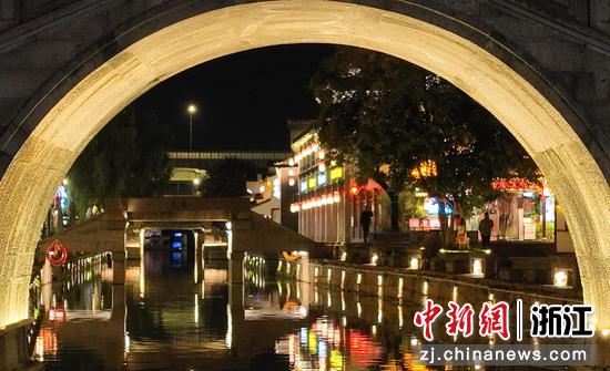 各种类型的桥在绍兴柯桥古镇随处可见。中新社记者王刚摄