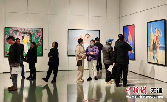 快乐的形态”——宋海增油画作品展现场。 天津市群艺馆供图