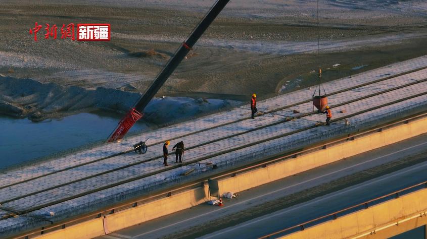 G219線溫昭公路建設跑出加速度 阿克蘇河特大橋完工