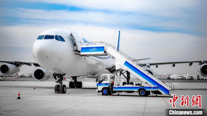 NW China's Xinjiang begins Kashgar-Cologne chartered cargo flight