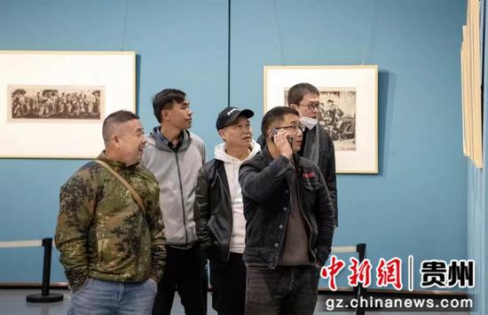 “从延安精神到新中国情怀”纪念第一个五年计划70周年版画巡展在遵义开展