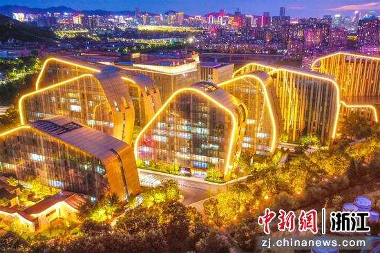 嘻番图书馆。杭州文化广电旅游旅游局 供图
