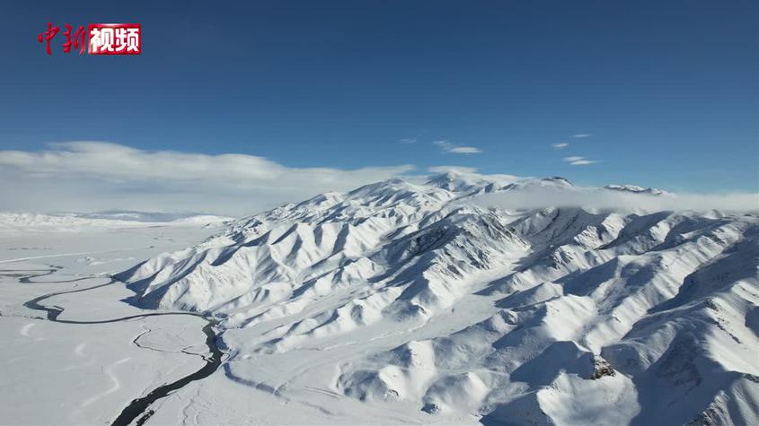 大雪時節 新疆南部草原銀裝素裹