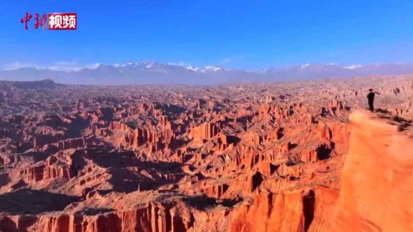 實拍新疆溫宿大峽谷 紅崖赤壁景壯美