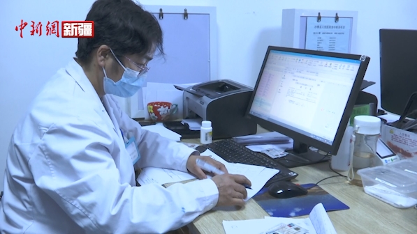新疆沙雅：暖心义诊送健康 专业服务贴人心