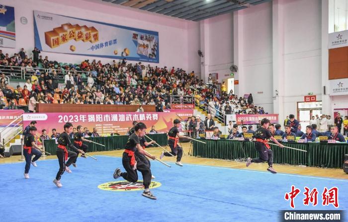 2023年揭阳市潮汕武术精英赛在揭阳市榕城区体育馆举行。郑楚藩摄