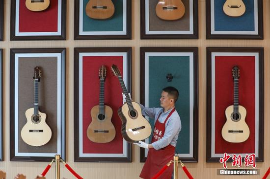 贵州正安：用吉他“奏响”美好生活