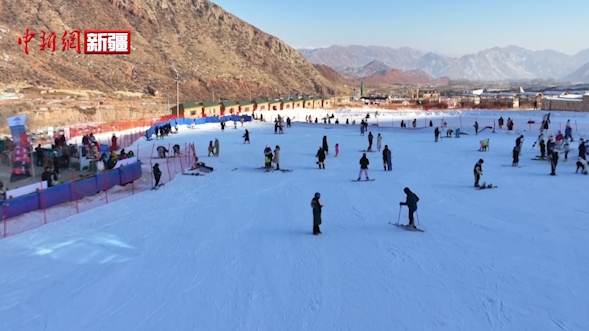 新疆溫宿：網紅“旅游村”催熱冬季游