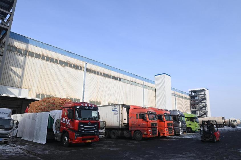 新疆海鸿世界食物物流港汇通智冷4万吨库房试运行