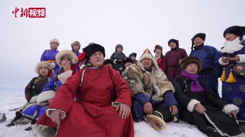 蒙古國游客走進“中國雪都”阿勒泰
