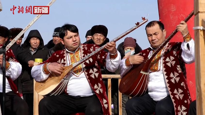 新疆沙雅：“群眾村晚”點燃鄉村文化新生活