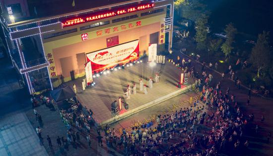  “家门口”的文化礼堂