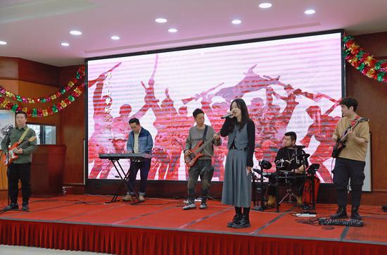 新疆空管局展开员工音乐才艺展现活动