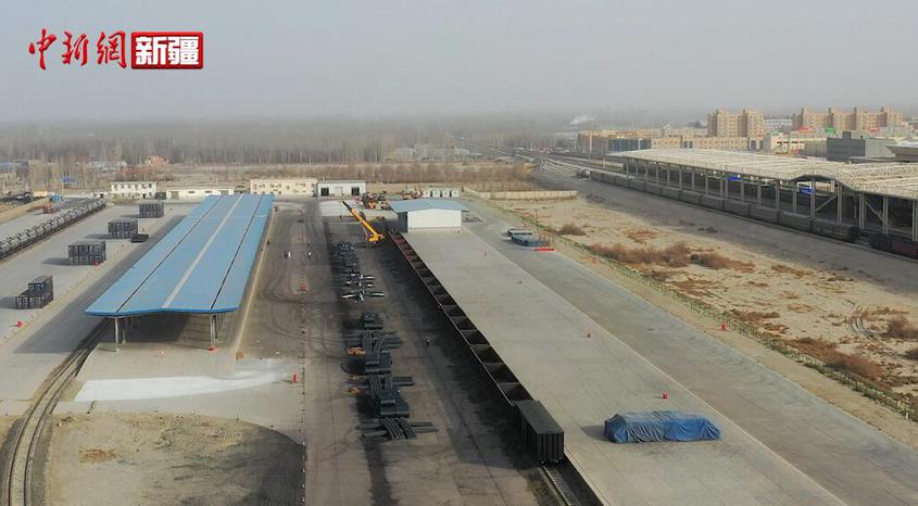 新疆铁路全力保障南疆春节市场供给