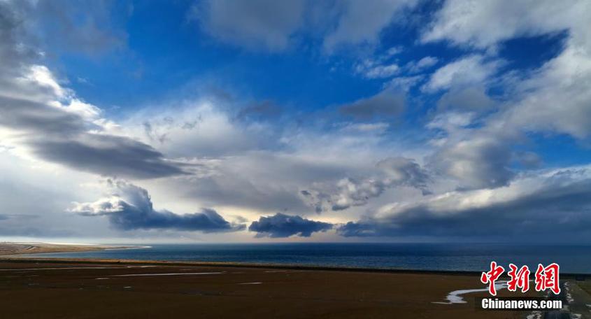 新疆博州：云层下的“梦幻草原”萨尔巴斯套