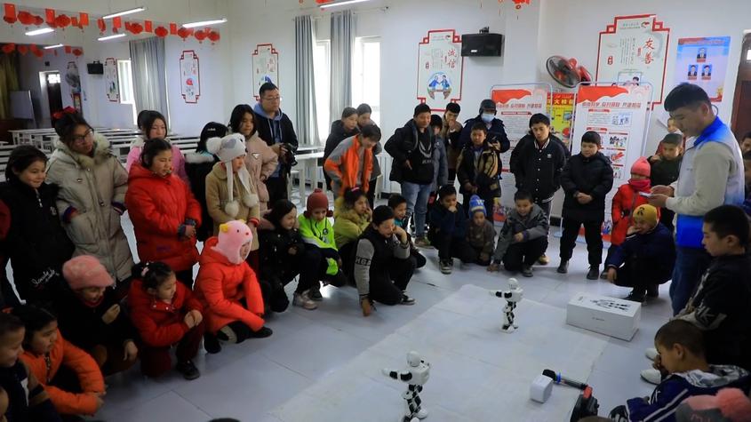 新疆阿克蘇：豐富青少年“假期生活圈”