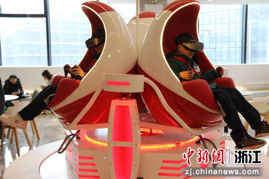 杭州青山湖科技城成中小学生“网红打卡地”