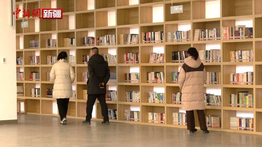 开学季沙雅县图书馆成为新晋“打卡地”