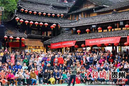 2024年贵州省第一届姑妈篮球邀请赛比赛现场。雷山县委宣传部供图 2024年贵州省第一届姑妈篮球邀请赛比赛现场。雷山县委宣传部供图