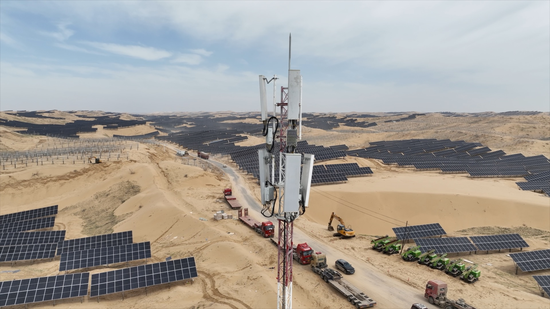 乌鲁木齐市米东区沙漠里建基站 通信保障光伏项目稳步鞭策