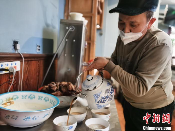 奶茶何以是哈萨克族民众的饮食灵魂？