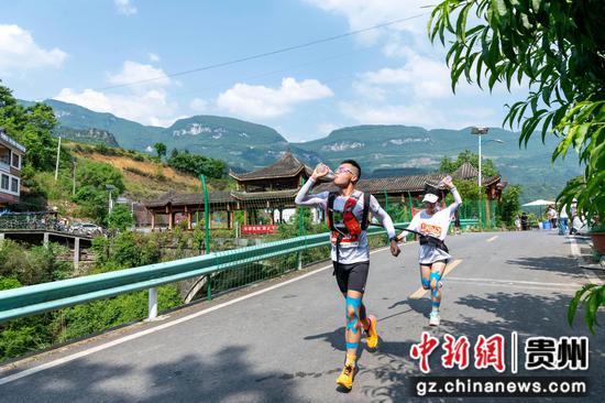 道真:跑步+漂流开启夏季新玩法 道真:跑步+漂流开启夏季新玩法