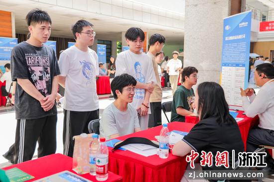 招聘活动现场。主办方 供图