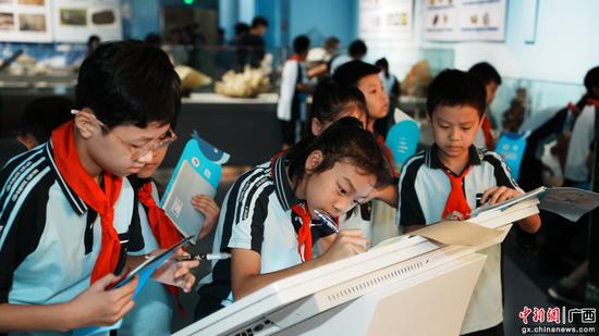 “海洋之旅”研学专线以及闯关打卡分享活动。