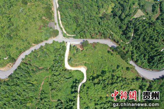 剑河县境内的“四好农村公路” 剑河县境内的“四好农村公路”