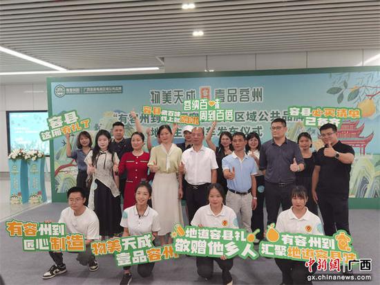 杨陈 摄 杨陈 摄
