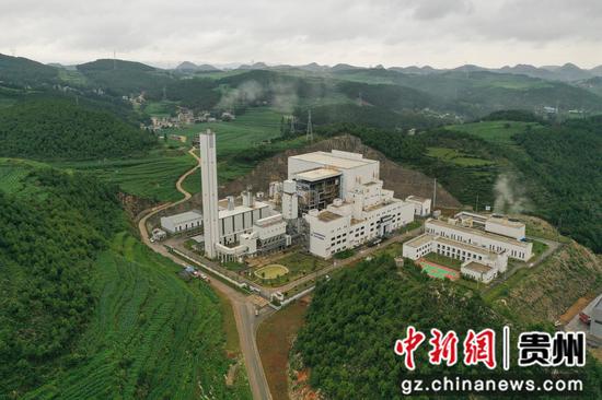 6月27日,在位于威宁自治县五里岗街道的贵州锦宁新能源有限公司全景。赵伟 摄 6月27日,在位于威宁自治县五里岗街道的贵州锦宁新能源有限公司全景。赵伟 摄