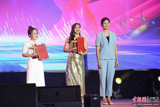 广西华侨学校供图