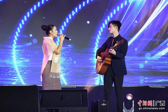 广西华侨学校供图