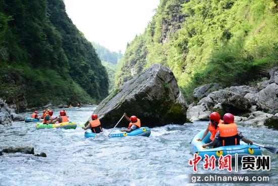 清溪峡漂流 清溪峡漂流