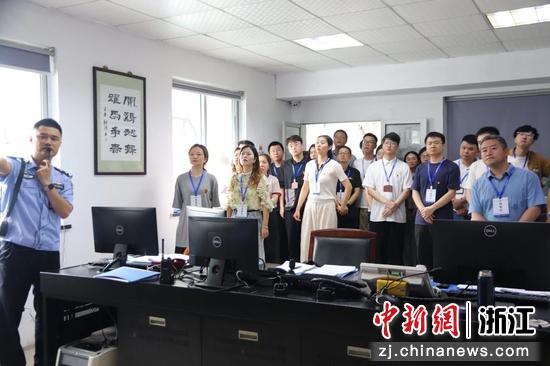 “青廉有为，赋能强城”警示教育活动现场。鹿城区委宣传部 供图