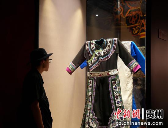 贵州省民族博物馆暑期迎来参观热潮