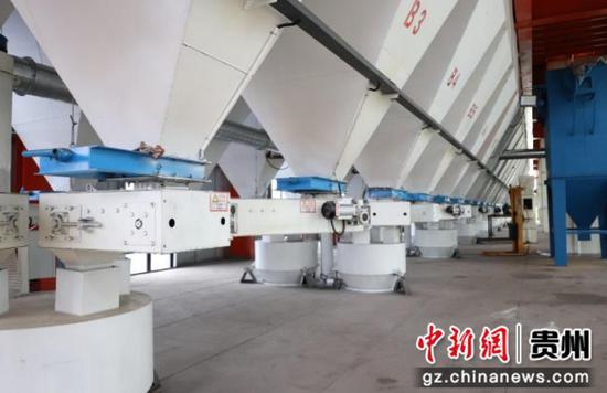 贵州宏鑫耐火材料科技有限公司新建产品生产线。沈建华 摄 贵州宏鑫耐火材料科技有限公司新建产品生产线。沈建华 摄