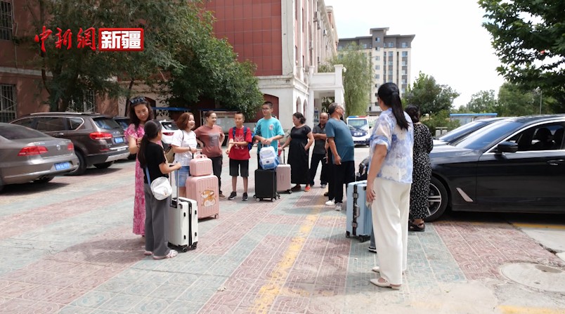 新疆沙雅：学子赴杭州开启夏令营活动