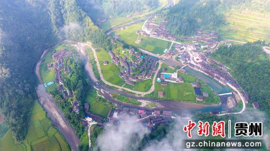 台江县南宫镇交密村(航拍图 杨州为摄)