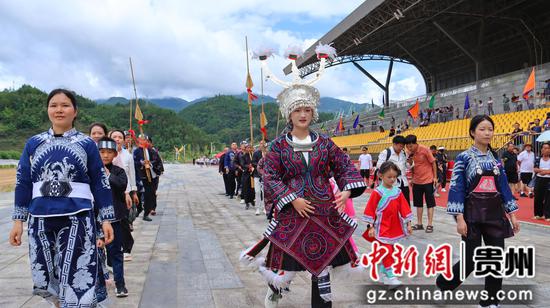 民族风情展演 民族风情展演