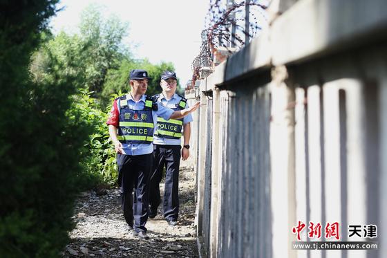 天津铁警多措并举护航2024年暑运圆满收官。(北京铁路公安局天津公安处供图)