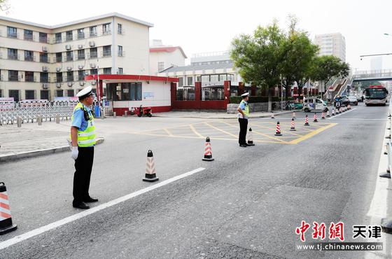 天津公安机关落实各项安保防控措施护航开学季。(天津市公安局供图)
