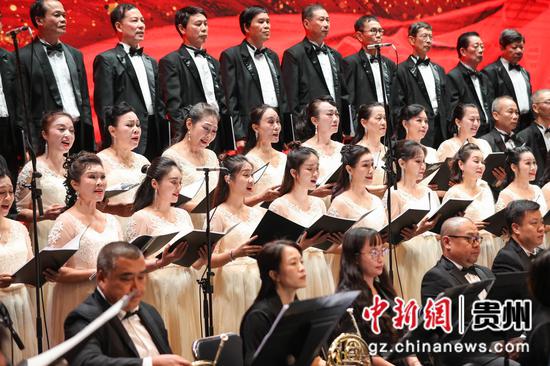 图为演出现场。 瞿宏伦 摄 图为演出现场。 瞿宏伦 摄