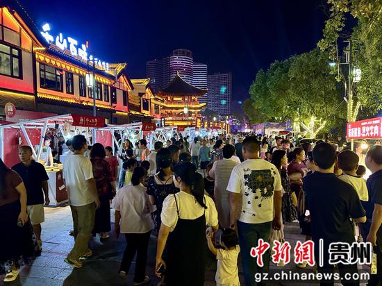 五显庙文旅街区现场。 陈洋昕摄 五显庙文旅街区现场。 陈洋昕摄