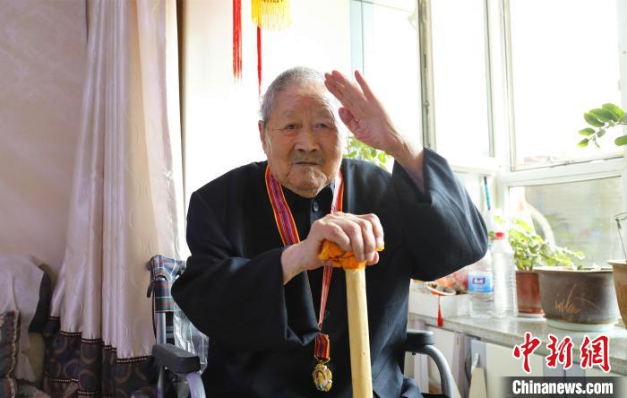 94歲抗美援朝老兵：曾與黃繼光并肩作戰(zhàn) 扎根新疆68年