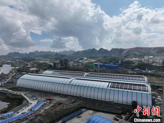 资料图:水城区煤炭储配中心建设现场。陈贞良 摄 资料图:水城区煤炭储配中心建设现场。陈贞良 摄