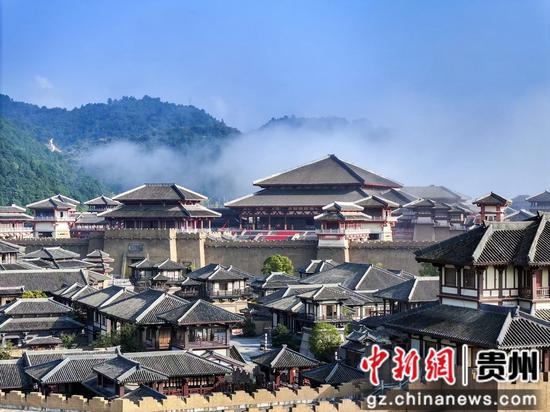 秦汉影视城部分宫殿外貌。赵匀川 摄 秦汉影视城部分宫殿外貌。赵匀川 摄