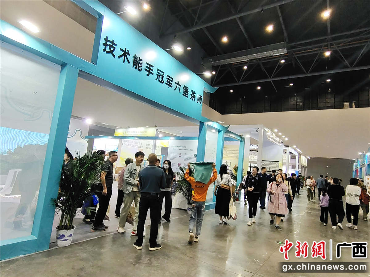 图为活动现场。记者 黄艳梅 摄
